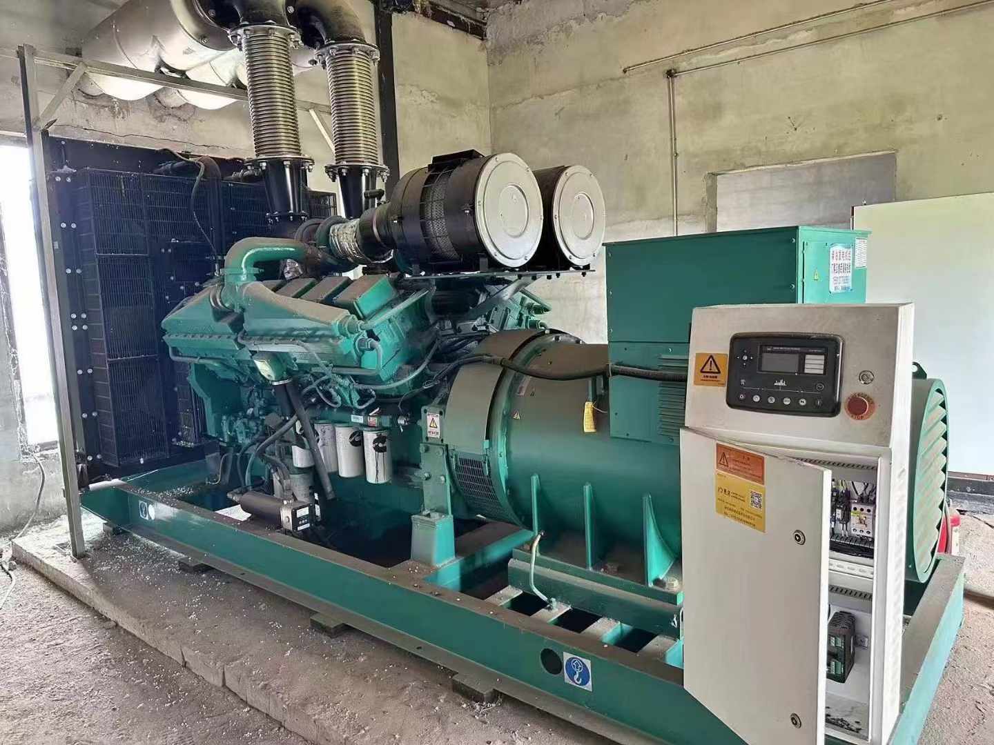 永登无功补偿装置的性能评估需要考虑哪些因素？