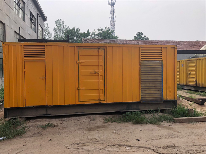 永登发电机出租进行负载测试时，电瓶电量不足的具体判断标准是什么？